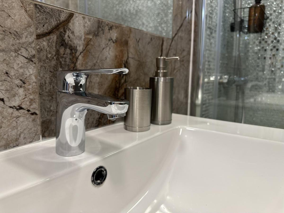 Apartament In Suceava, Zamca Apartment Bagian luar foto