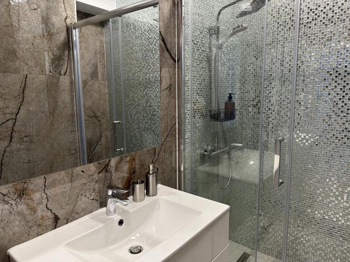 Apartament In Suceava, Zamca Apartment Bagian luar foto